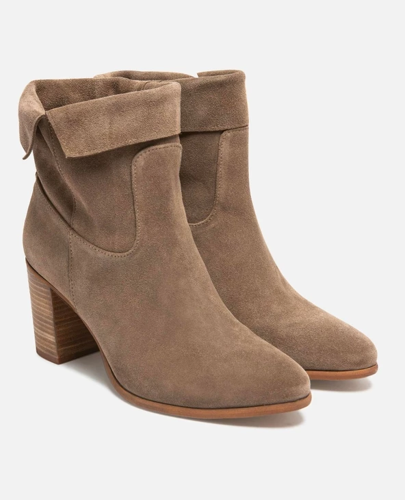 KOST Boots Croûte Velours Taupe Femme 12 KOST Boots Croûte Velours Taupe Femme – Image 10