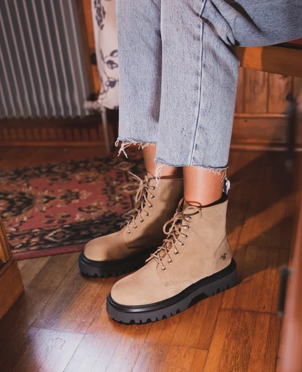 KOST Bottines Chunky Croûte Velours Beige Femme 13 KOST Bottines Chunky Croûte Velours Beige Femme – Image 11